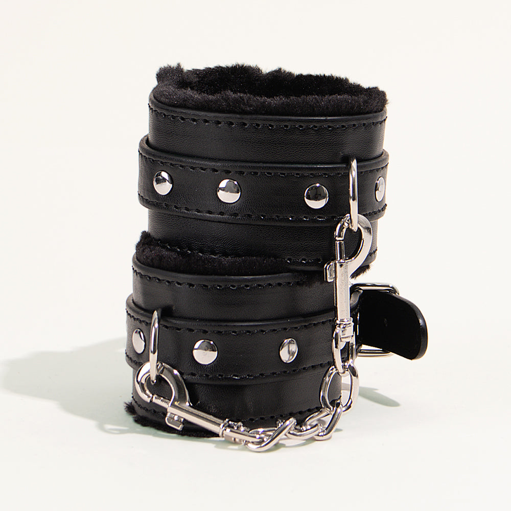 bond-kit-d-couverte-bdsm-coffret-6-accessoires-bondage-doux image 3