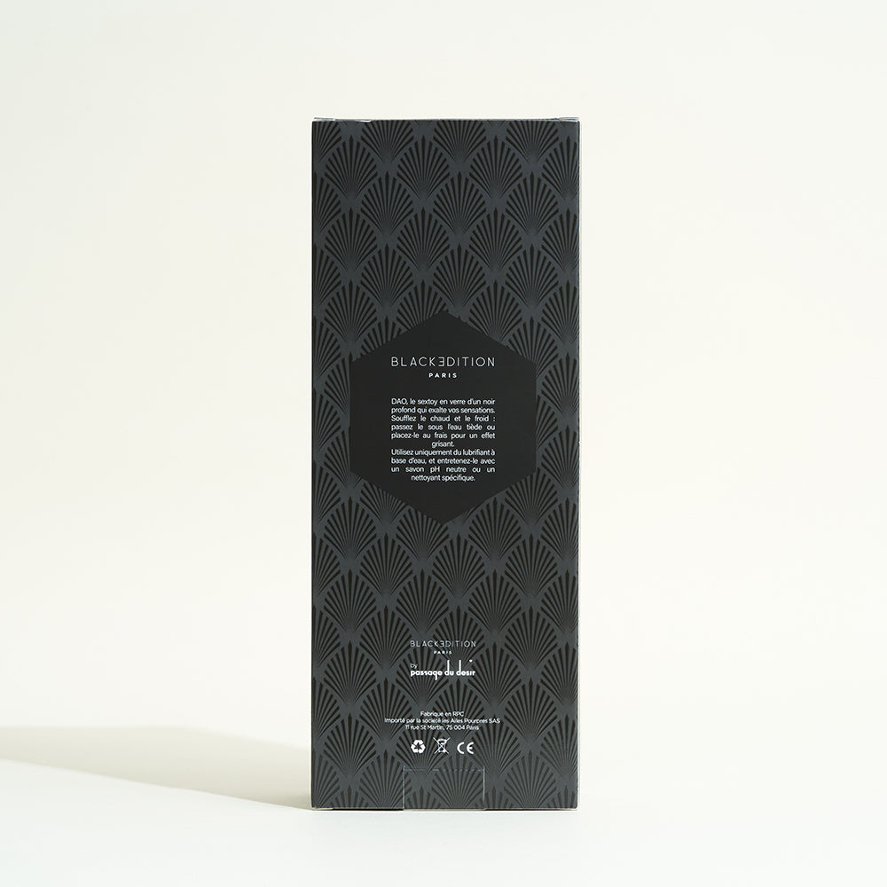 passage-du-d-sir-d-o-dildo-en-verre-point-g-sombre image 5
