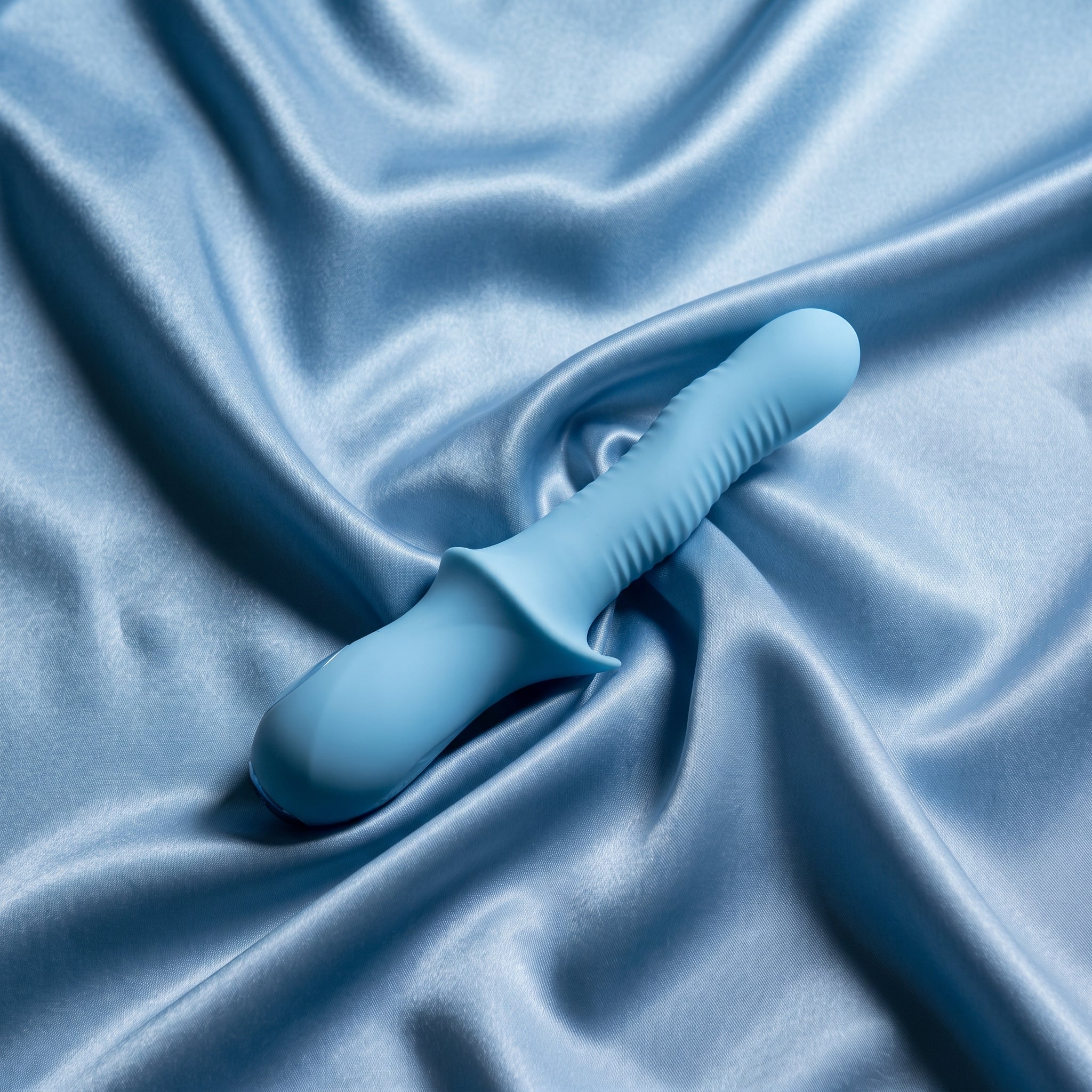 hyyo-honolulu-vibromasseur-ondulant-bleu-silicone image 2