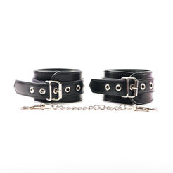 passage-du-d-sir-bdsm-soft-bond-menottes-poignets-cuir-v-gan image 4