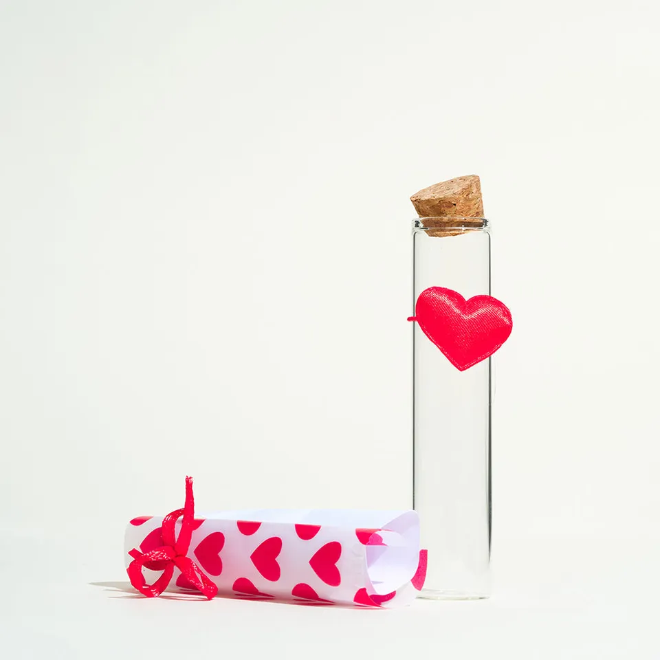 passage-du-d-sir-love-message-tube-message-amour-verre-30-ml image 1