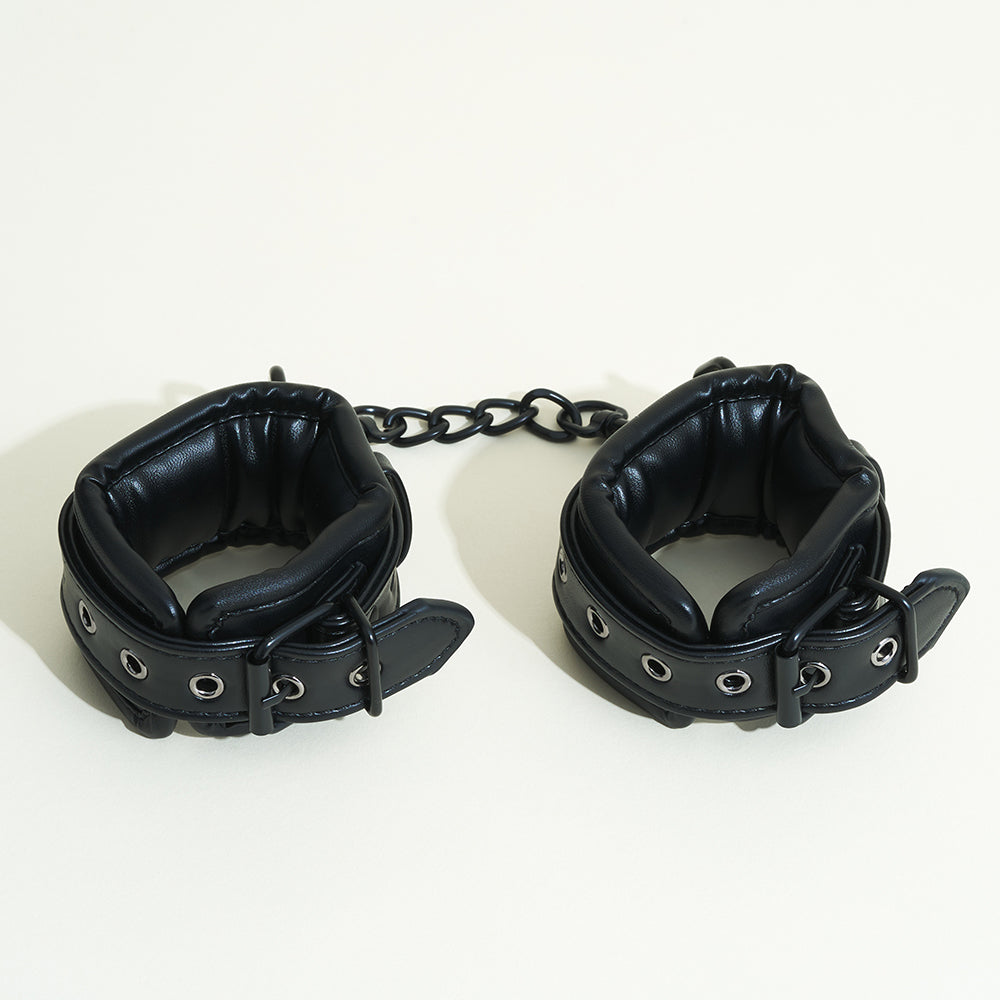 passage-du-d-sir-mi-menottes-luxe-bondage-black-edition-2 image 1