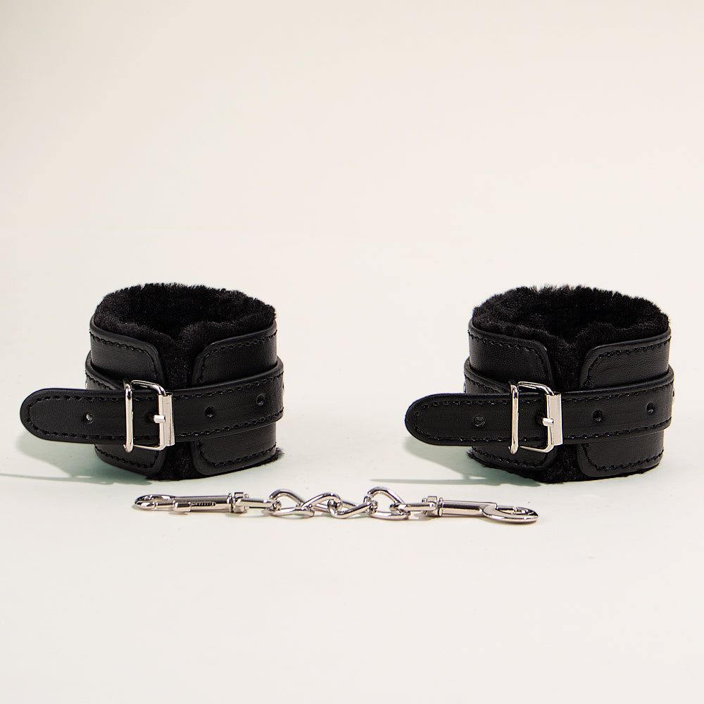 bond-kit-d-couverte-bdsm-coffret-6-accessoires-bondage-doux image 4
