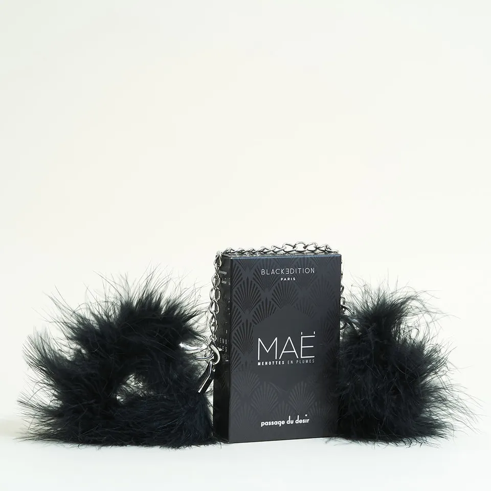 black-edition-ma-menottes-plumes-poignets-d-tachables image 1