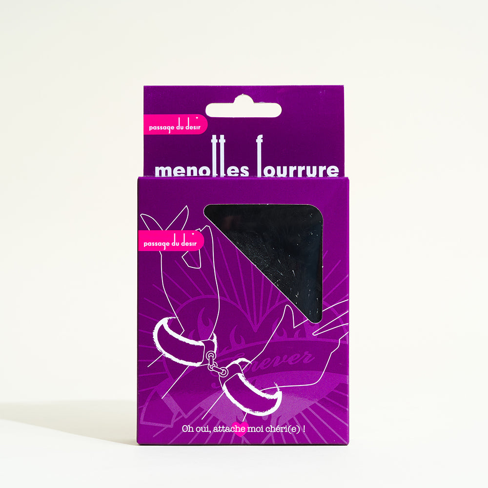 passage-du-d-sir-menottes-fourrure-sexy-noir-accessoire-bondage image 3