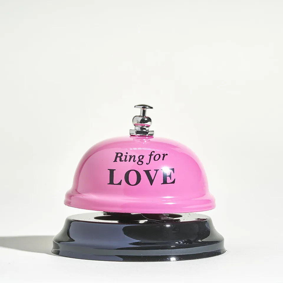 ring-for-love-sonnette-de-comptoir-rose-amour image 1