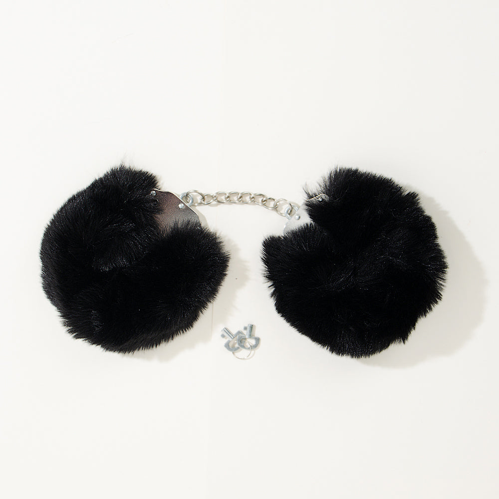 passage-du-d-sir-menottes-fourrure-douce-noir-accessoire-bondage image 3